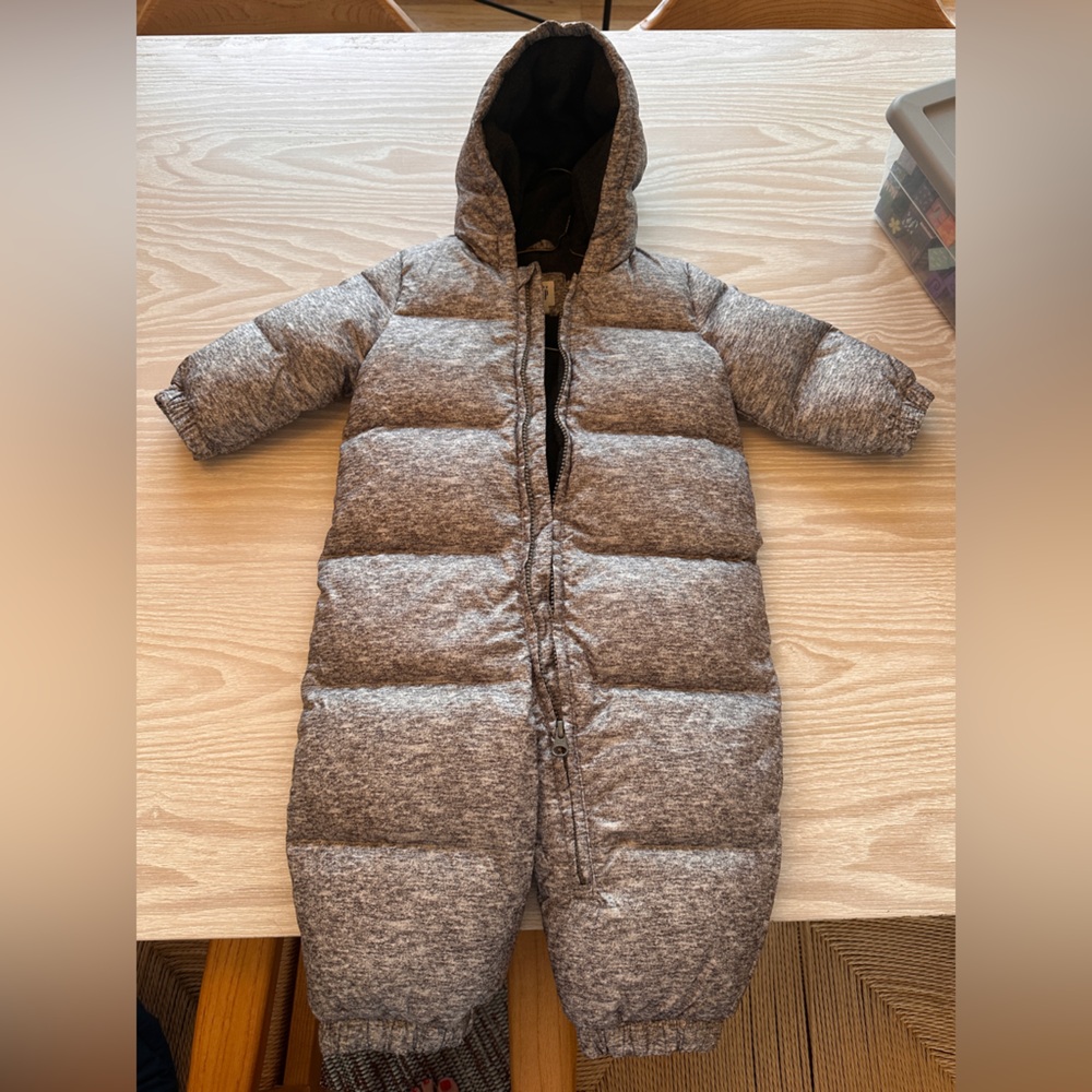 LIKE NEW GAP  Baby Puffer Snowsuit with Booties